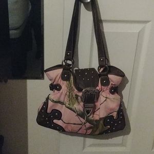 Realtree camouflaged purse